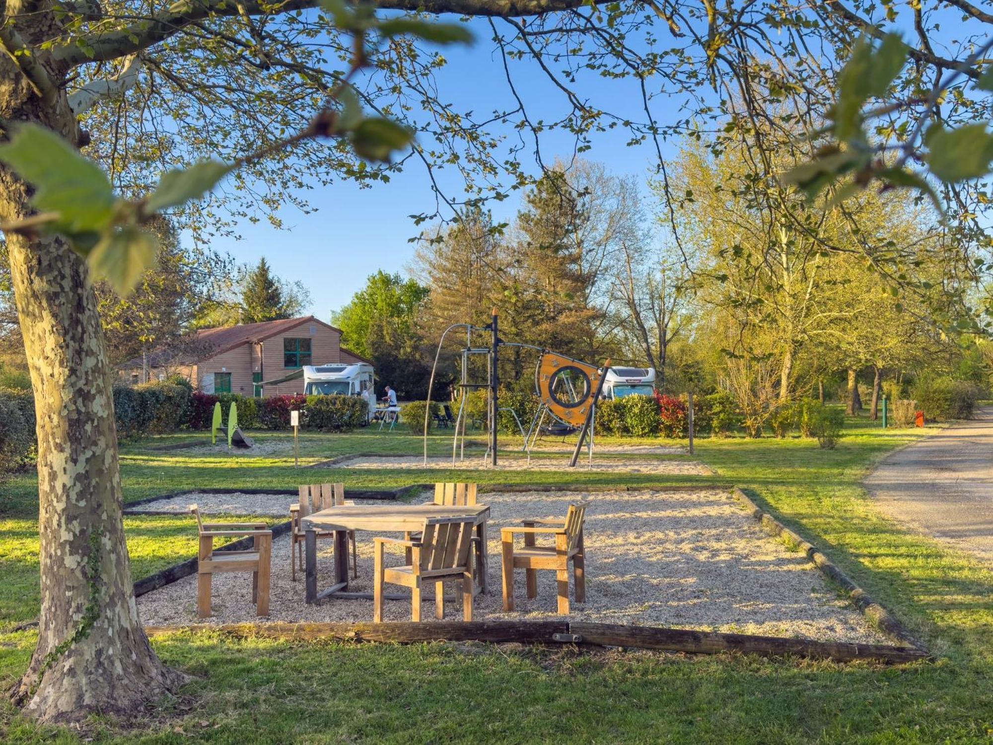 Onlycamp Camping Le Champ D'Ete Reyssouze Экстерьер фото